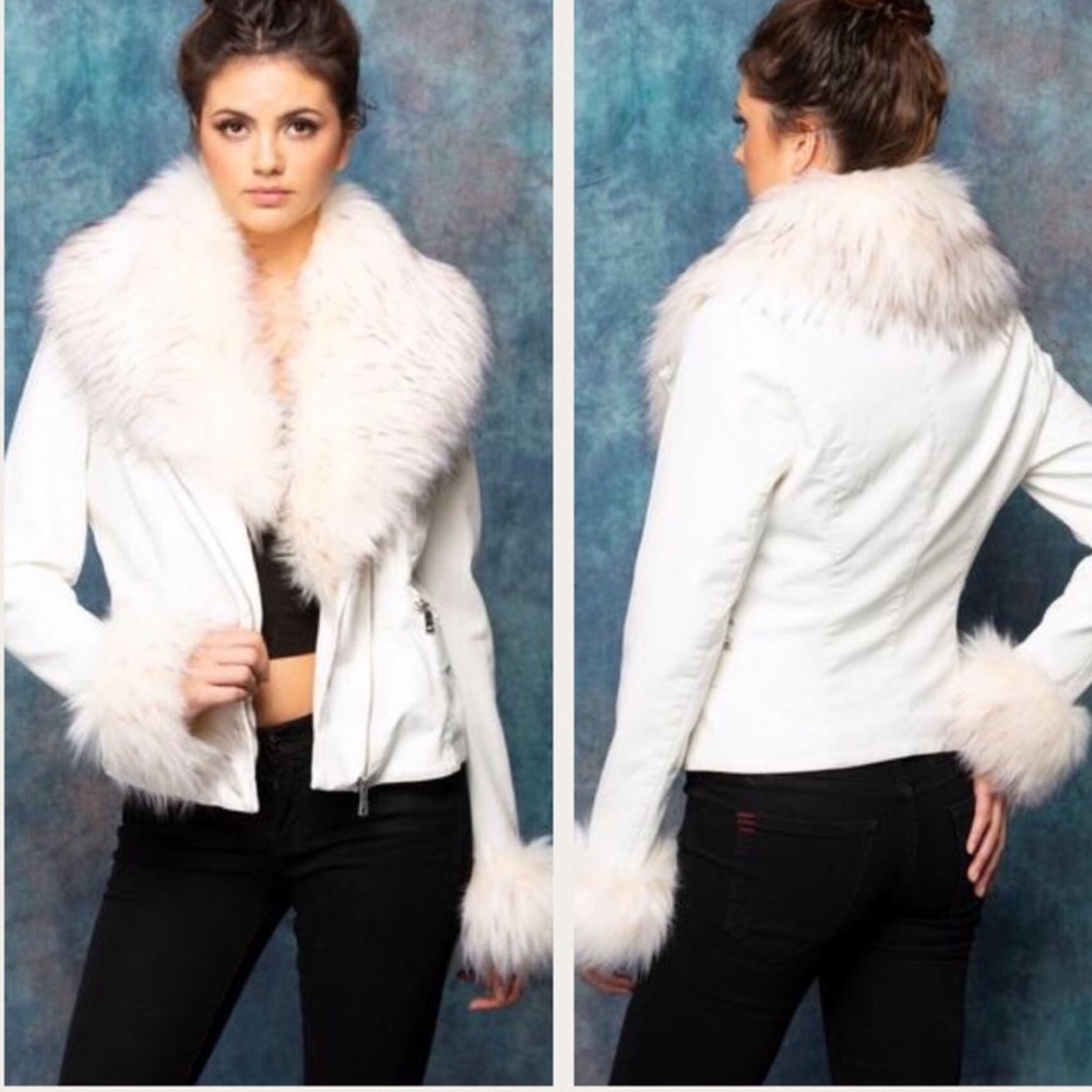 💥💥HOST PICK💥PRICE FIRM- FAUX FUR VEGAN LEATHER - Picture 5 of 8